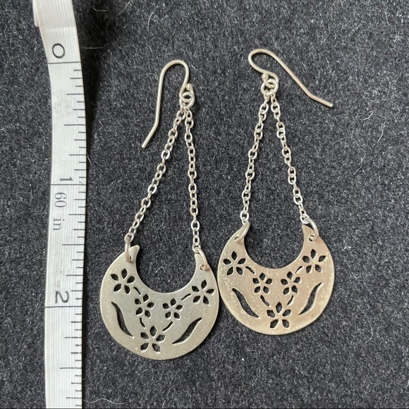 Silver artisan earrings - Picture 3 of 3